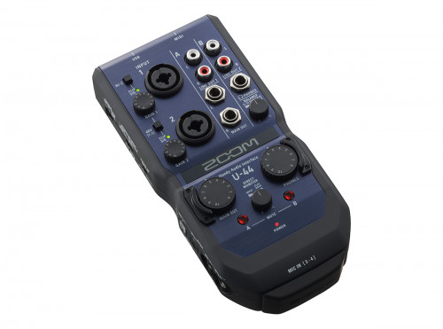 Zoom U-44 ручной аудиоинтерфейс