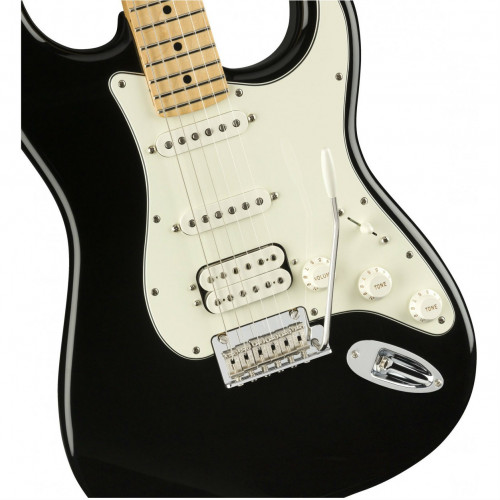 Fender Player Strat HSS PF BLK электрогитара