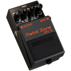 Boss MT-2 гитарная педаль дисторшн