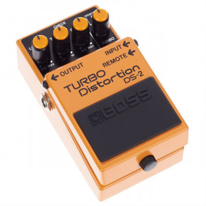 Boss DS-2 гитарная педаль - дисторшн